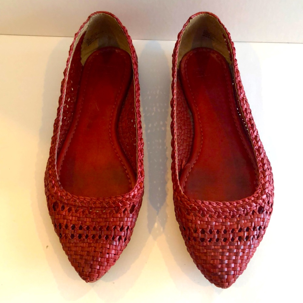 Frye Regina Red woven flats 8.5